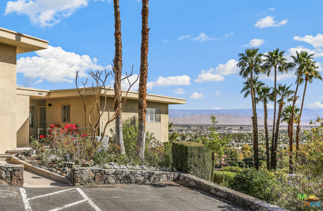 Image 2 for 2132   Southridge Dr