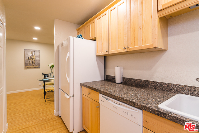 Image 10 for 470 Villa Ct #210