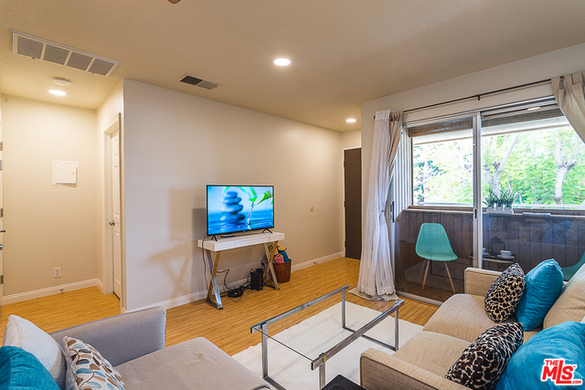 Image 4 for 470 Villa Ct #210