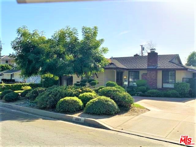 2223 S 8Th Ave Arcadia, California Great single family residence in Arcadia. Property consists of spacious living room with fireplace, family room with skylight and fireplace that opens to the dining area. Kitchen has stove top and plenty of storage cabinets. There are 2 bedrooms and 2 baths. Central air/heat, updated electrical panel and window shutters throughout. Two-car garage and a circular driveway. Large backyard with open patio, grassy area and lush plantings which is perfect for entertaining. Must See!