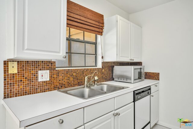 Image 10 for 5300 Waverly Dr #J10