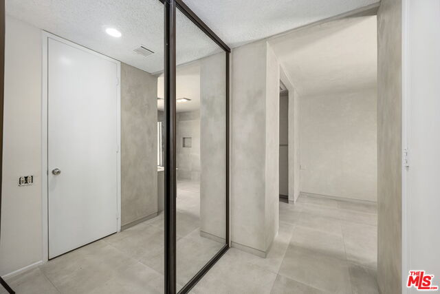 Image 32 for 1467 E Amado Rd