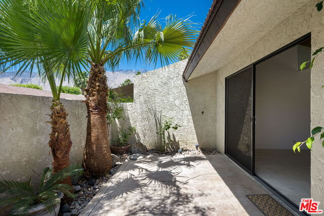 Image 16 for 1467 E Amado Rd