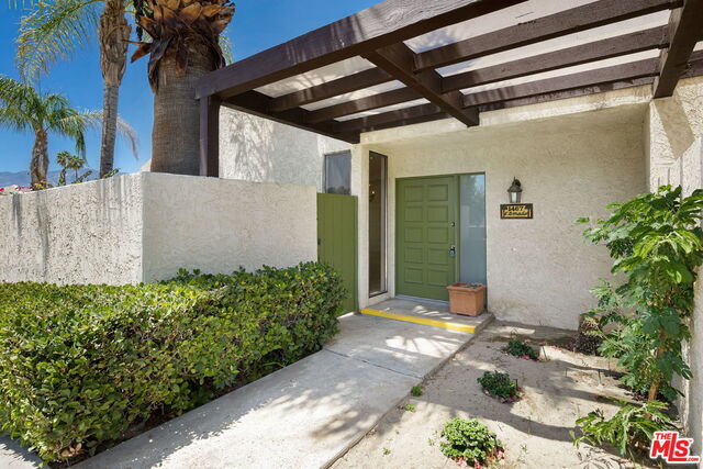 Image 4 for 1467 E Amado Rd