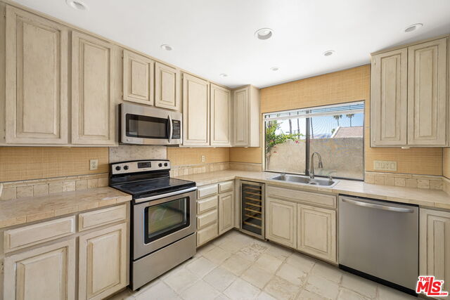Image 22 for 1467 E Amado Rd