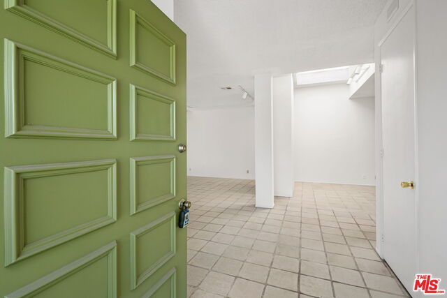 Image 6 for 1467 E Amado Rd