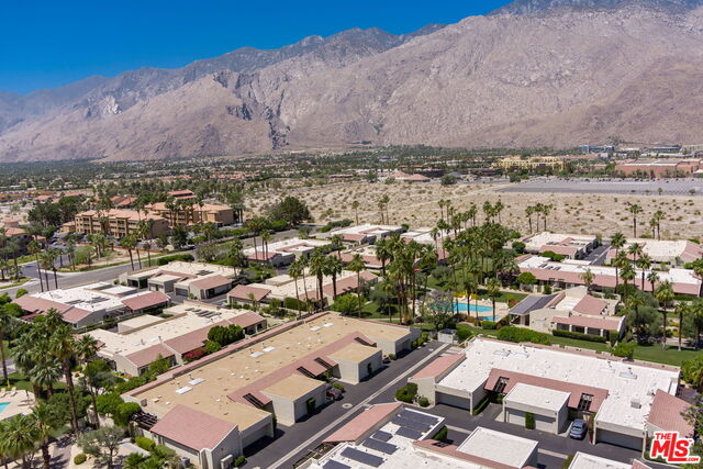 Image 3 for 1467 E Amado Rd