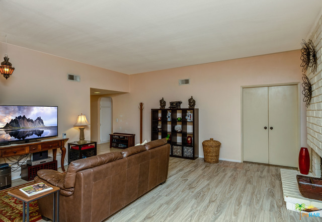 Image 5 for 44681 Monaco Cir