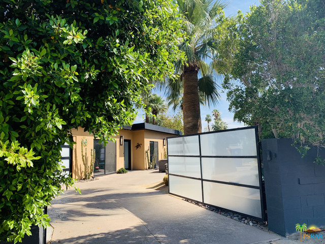Image Number 1 for 1109 N Sunrise Way in Palm Springs