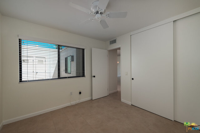 Image 15 for 688 N Majorca Cir