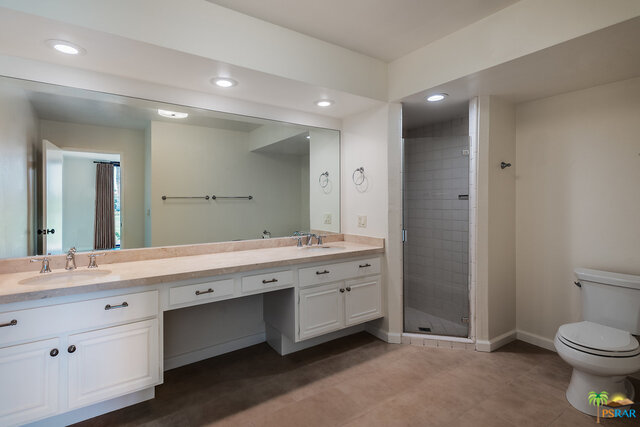 Image 14 for 688 N Majorca Cir