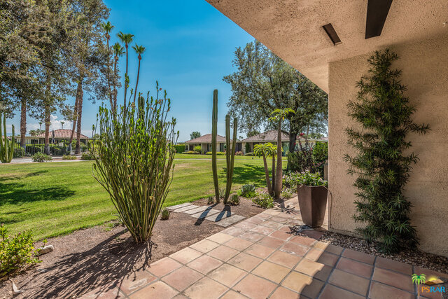 Image 18 for 688 N Majorca Cir