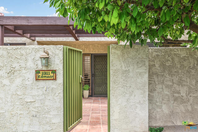 Image 4 for 1311 E Amado Rd
