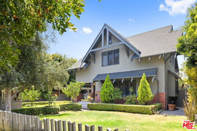 Photo of 1957 Canyon Dr, Los Angeles, CA 90068