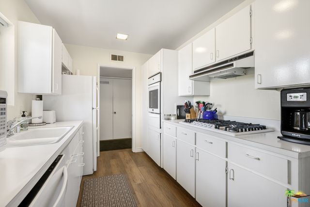 Image 12 for 2301 Skyview Dr #25