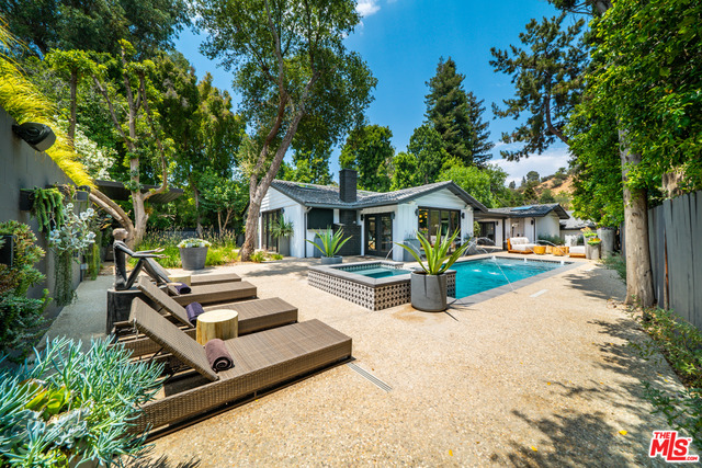 Photo of 11768 Canton Pl, Studio City, CA 91604