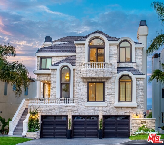 Photo of 7918 Berger Ave, Playa Del Rey, CA 90293