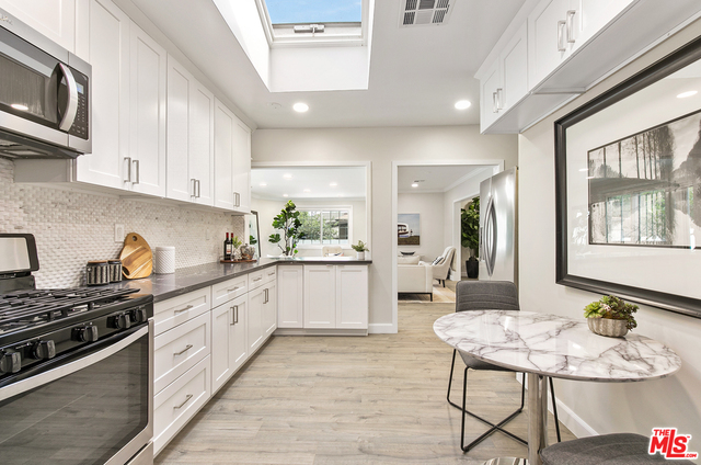 Photo of 1746 N Rose St, Burbank, CA 91505