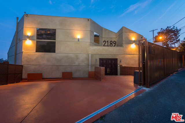 Photo of 2189 Sunset Plaza Dr, Los Angeles, CA 90069