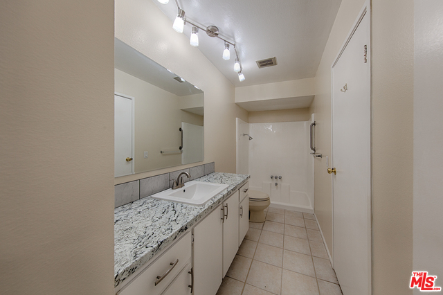 Image 8 for 1900 Palm Canyon Dr #24