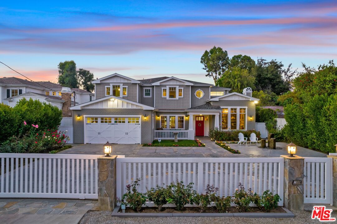 Photo of 11555 Kelsey St, Studio City, CA 91604