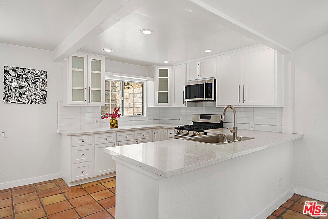 Photo of 1329 Silverlake, LOS ANGELES, CA 90026