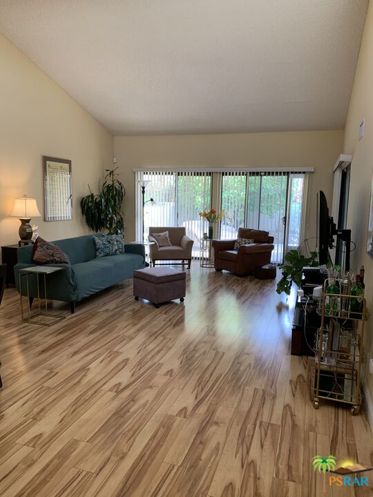 Image 2 for 200 Racquet Club Rd #20