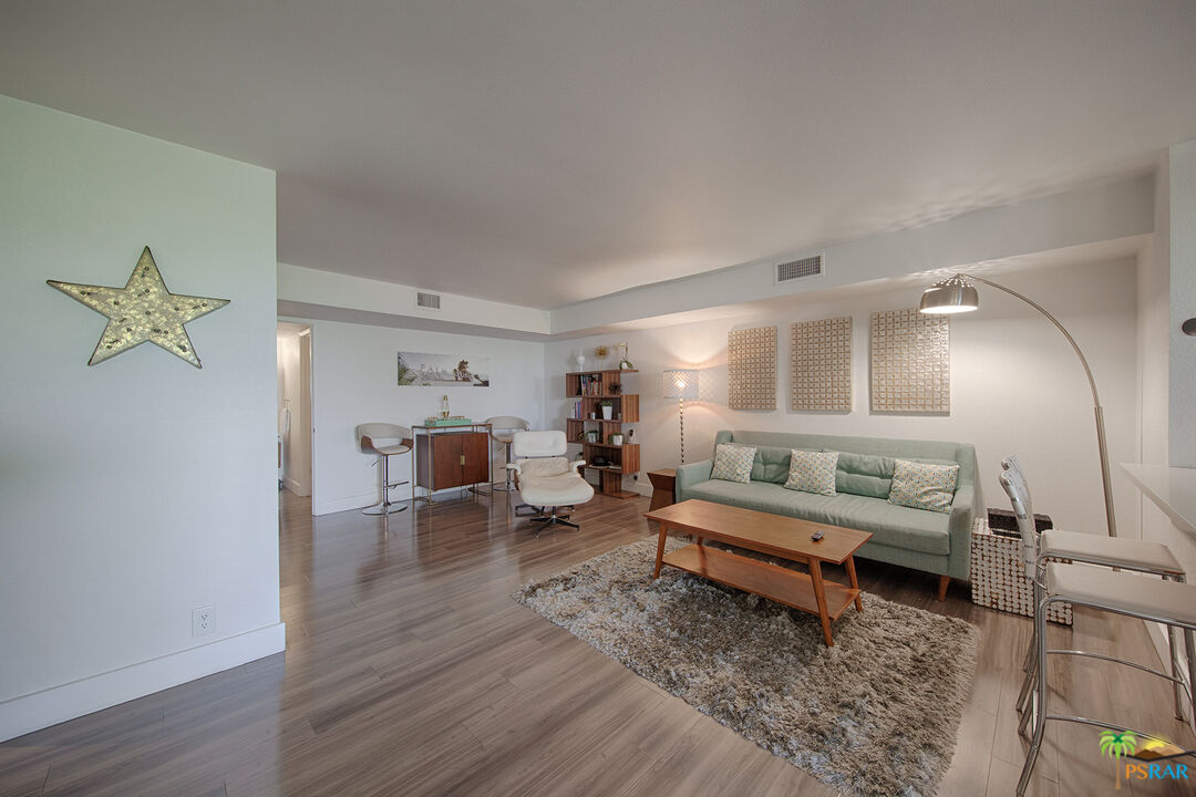 Image 2 for 5175 Waverly Dr #F50