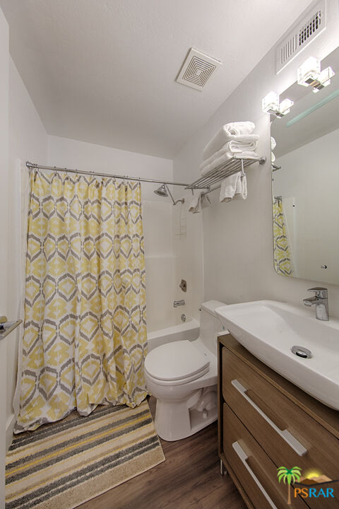 Image 12 for 5175 Waverly Dr #F50