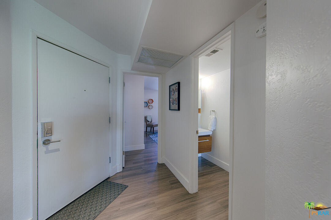 Image 10 for 5175 Waverly Dr #F50