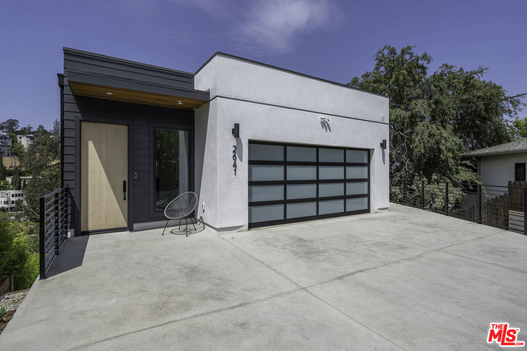Photo of 2641 Corralitas Dr, Los Angeles, CA 90039