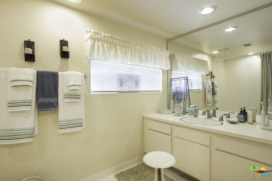Image 18 for 2530 Whitewater Club Dr #D