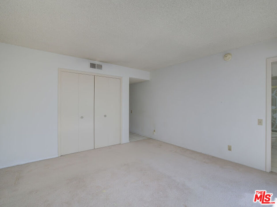 Image 16 for 73212 Shadow Mountain Dr