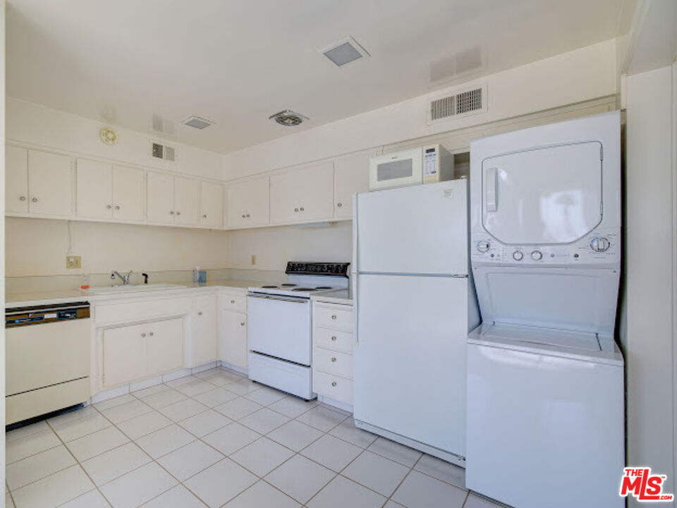 Image 11 for 73212 Shadow Mountain Dr