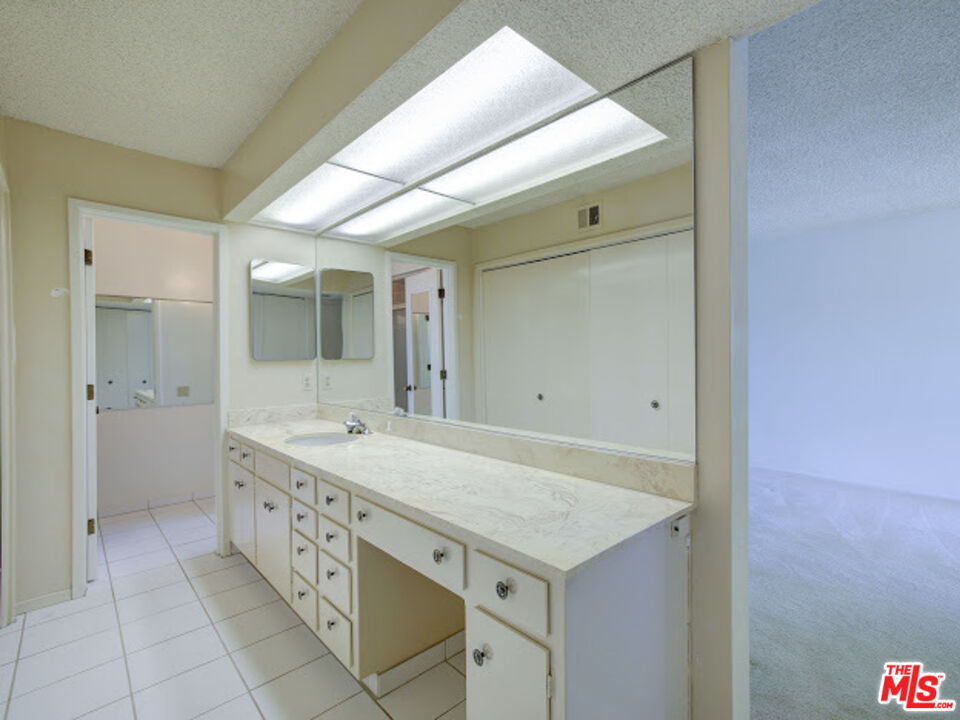 Image 18 for 73212 Shadow Mountain Dr