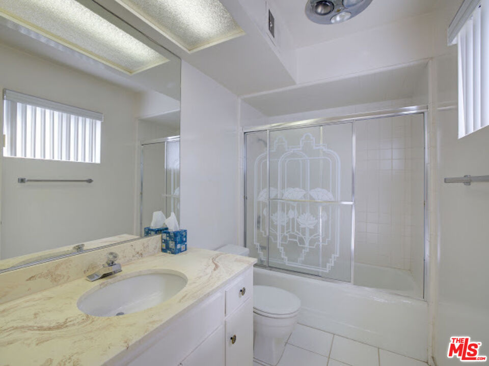 Image 20 for 73212 Shadow Mountain Dr