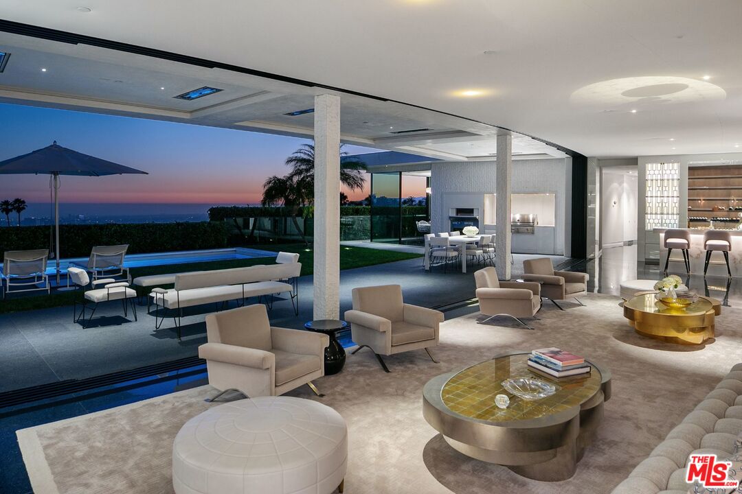 Photo of 545 Chalette Dr, Beverly Hills, CA 90210