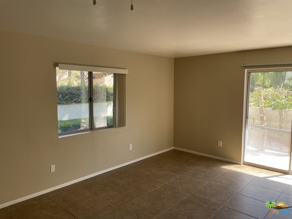Image 4 for 32505 Candlewood Dr #105