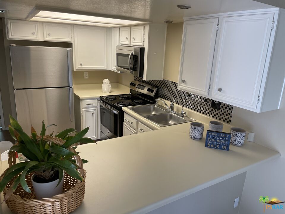 Image 5 for 32505 Candlewood Dr #105