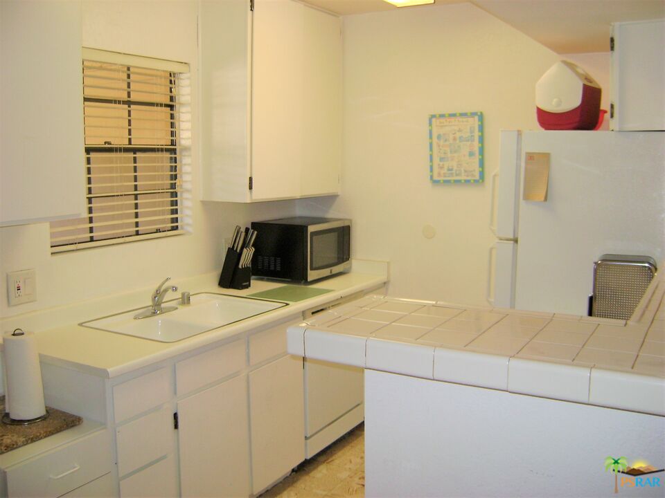 Image 11 for 5300 Waverly Dr #G3