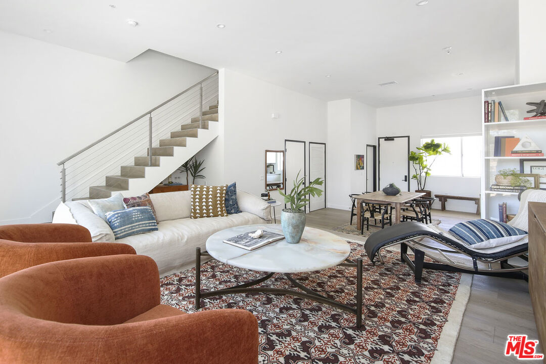Photo of 957 Figueroa Ter #317, Los Angeles, CA 90012