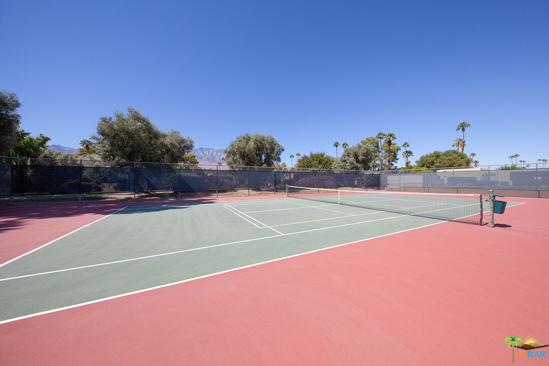 Image 17 for 5621 Los Coyotes Dr