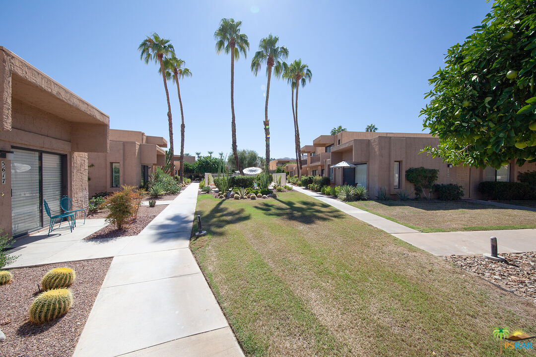 Image 14 for 5621 Los Coyotes Dr