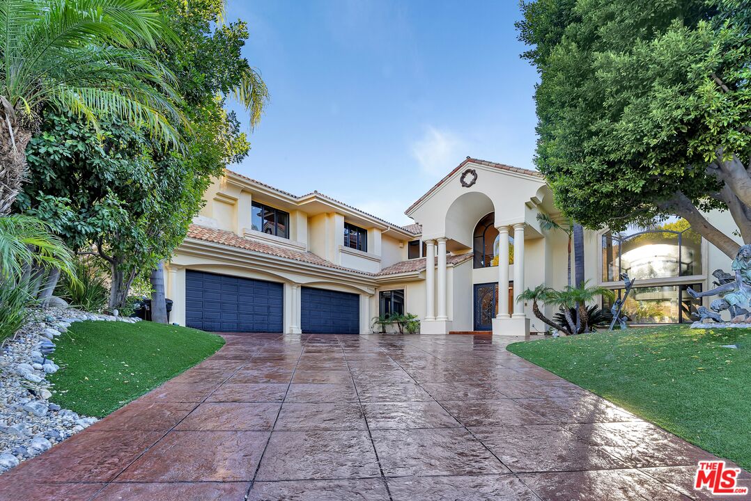 Photo of 25548 Kingston Ct, Calabasas, CA 91302