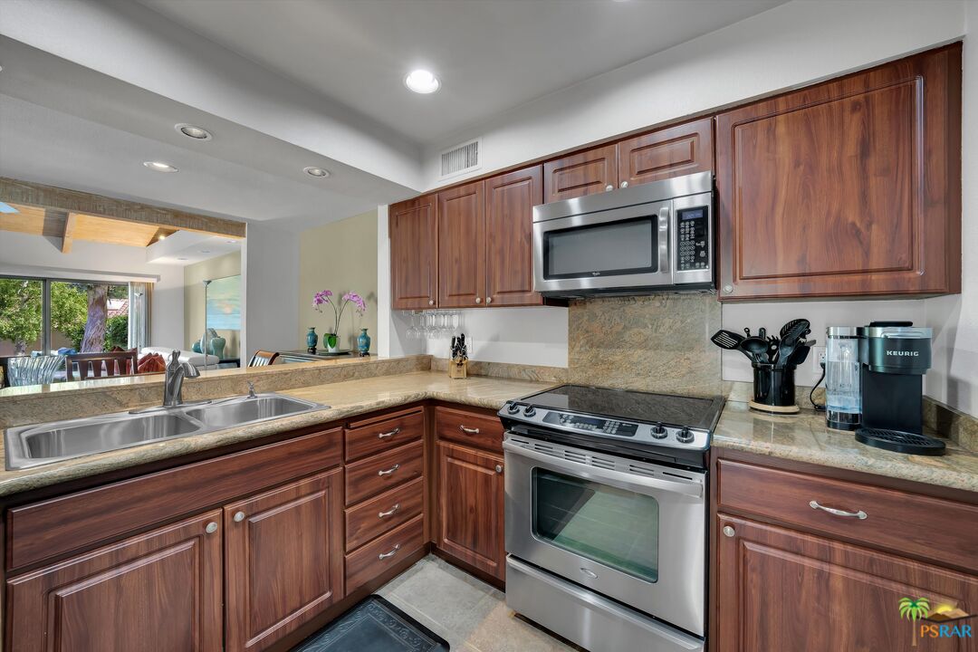 Image 13 for 331   Forest Hills Dr