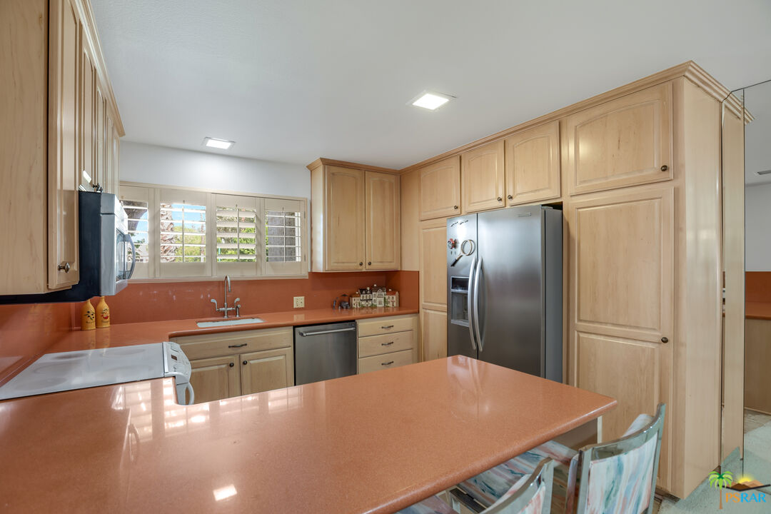 Image 13 for 2521 Whitewater Club Dr #B