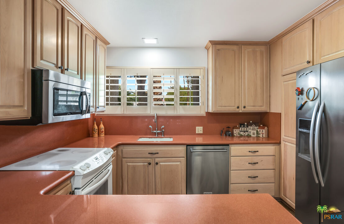Image 12 for 2521 Whitewater Club Dr #B