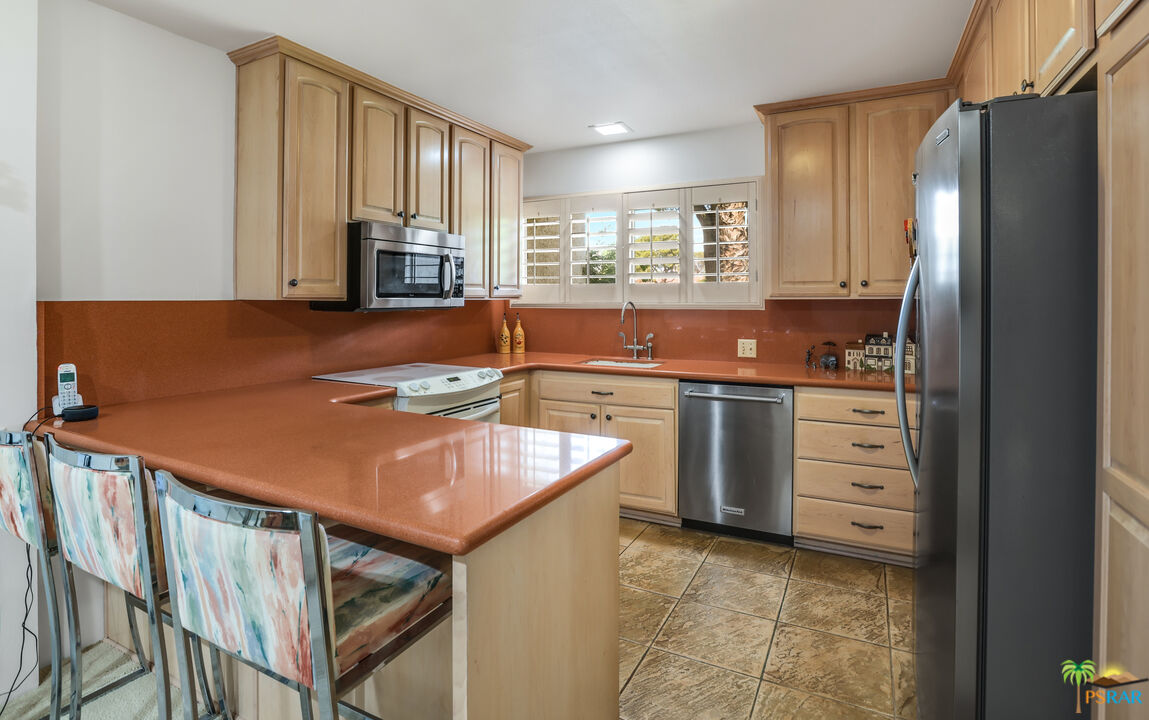 Image 11 for 2521 Whitewater Club Dr #B