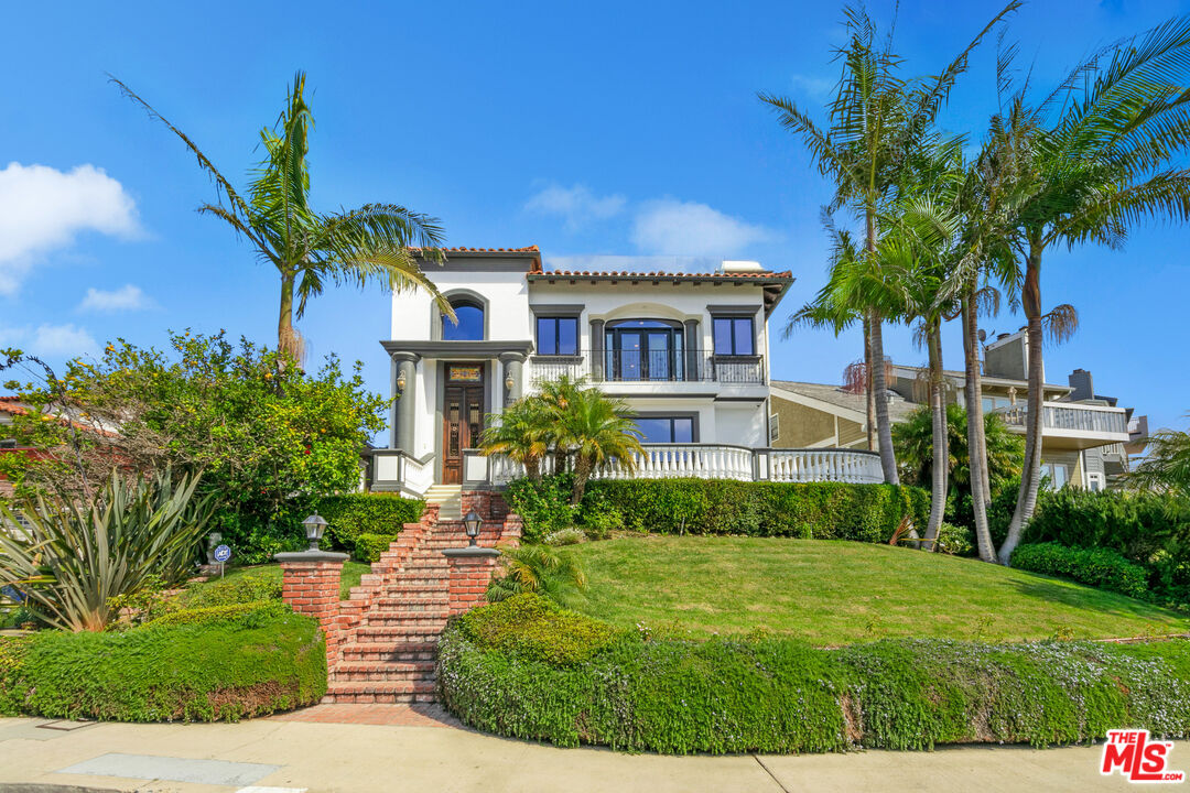 Photo of 7112 Rindge Ave, PLAYA DEL REY, CA 90293