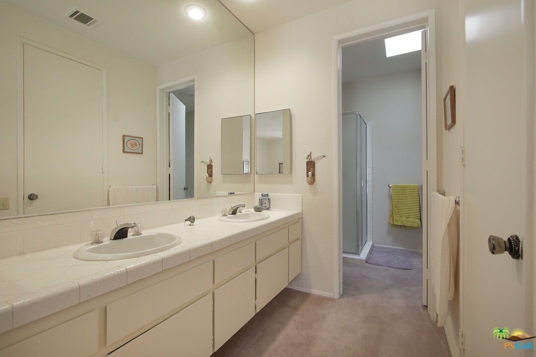 Image 15 for 204 N Hermosa Dr